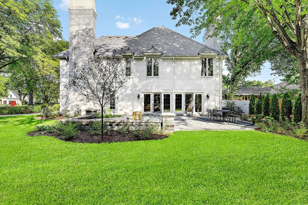 The Home in Hinsdale is designed for formal entertaining or casual every day living, now available for sale. This home located at 904 S Park Ave, Hinsdale, Illinois
