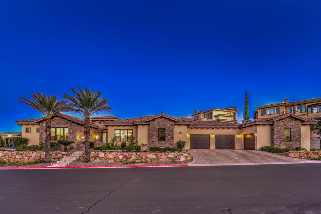 Stunning 1 Story Home in Henderson with Spectacular Strip Views from The Expansive Rooftop Deck is Asking for $2.2 Million