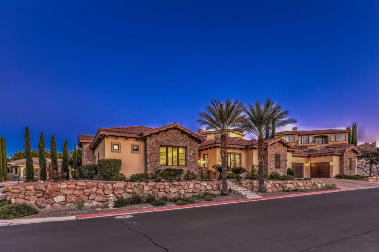 Stunning 1 Story Home in Henderson with Spectacular Strip Views from