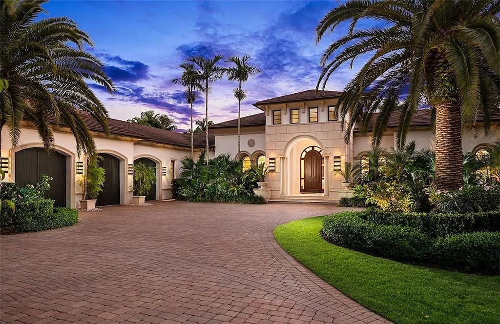 Welcome to 2562 Escada Court in Escada at The Ritz-Carlton Tiburón in Naples, Florida. This Home in Naples boasts 4 bedrooms, 5 bathrooms, and 5,263 square feet of living space.