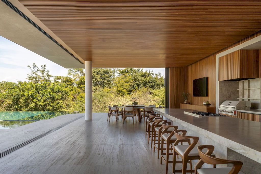 TP HOUSE, an Elegant, Simple Volumetry in Brazil by Leo Romano