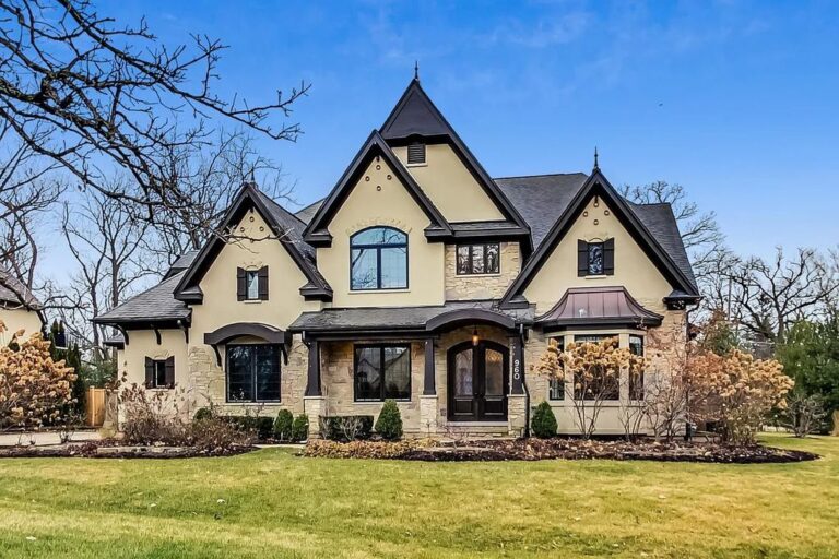 The Masterful Blend of Vision and Craftsmanship  Has Produced This $2.65M One of a Kind House in Naperville, IL