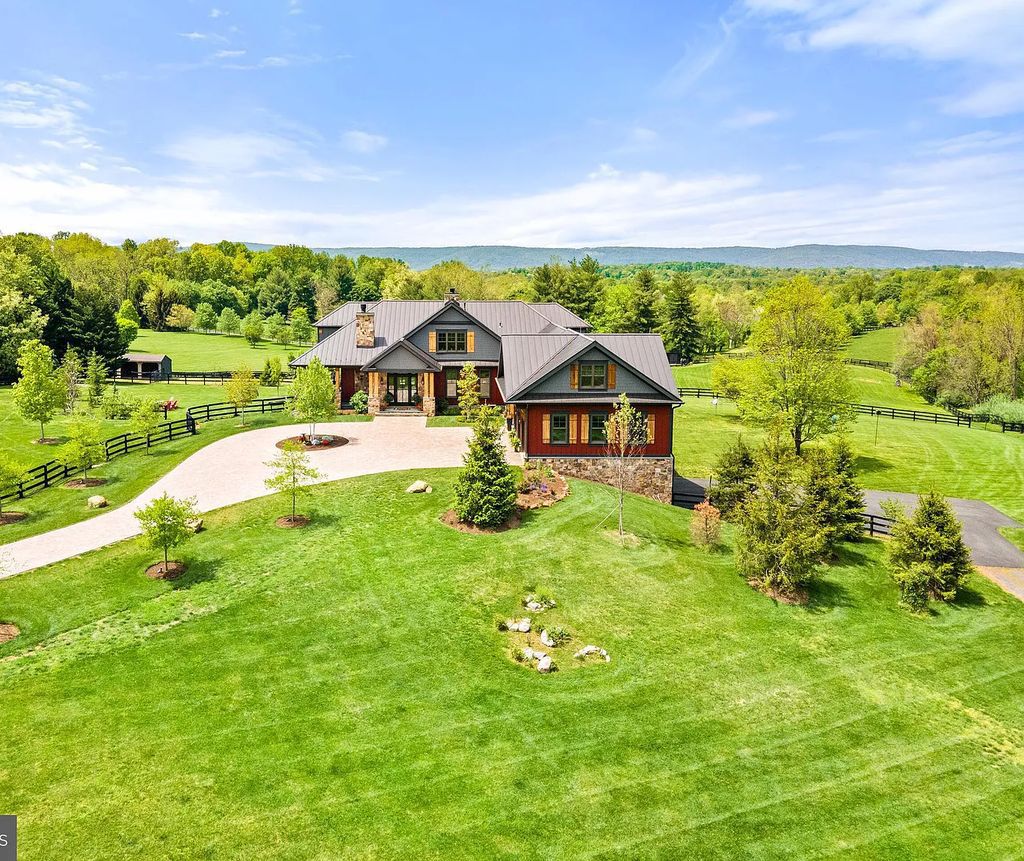 The Estate in Middleburg is a luxurious home of uncompromising quality and extraordinary beauty now available for sale. This home located at 34627 Atoka Chase Ln, Middleburg, Virginia; offering 05 bedrooms and 07 bathrooms with 11,736 square feet of living spaces.