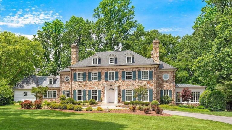 This $6.295M Full-stone-exterior Impressive Home Perfect for Grand Entertaining in Potomac, MD
