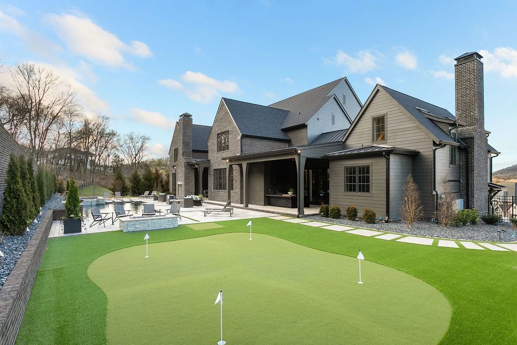 The Estate in Brentwood is a luxurious home featuring ultramodern amenities now available for sale. This home located at 1405 Montmorenci Pass, Brentwood, TN 37027, Tennessee; offering 04 bedrooms and 08 bathrooms with 8,943 square feet of living spaces.
