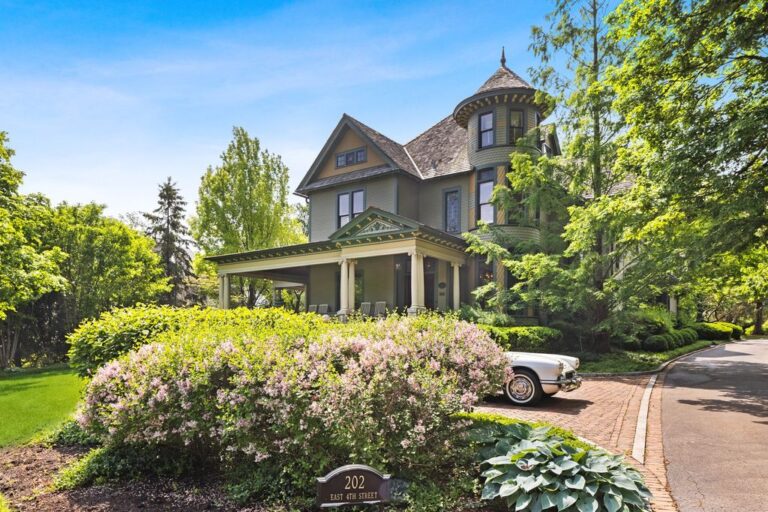 This Home in Hinsdale, IL with Historic Details and Modern Luxury