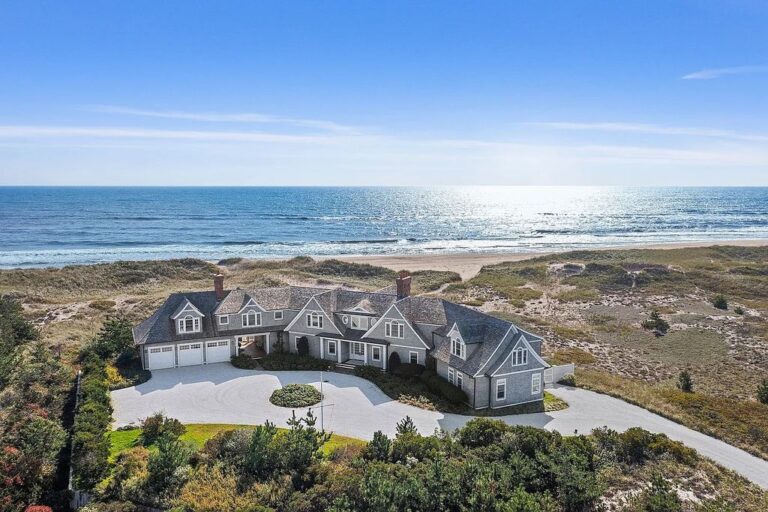 This Oceanfront Estate with Rolling Dunes and White Sandy Beach is Listed for $25M and Boasts Dramatic Views in Amagansett, NY