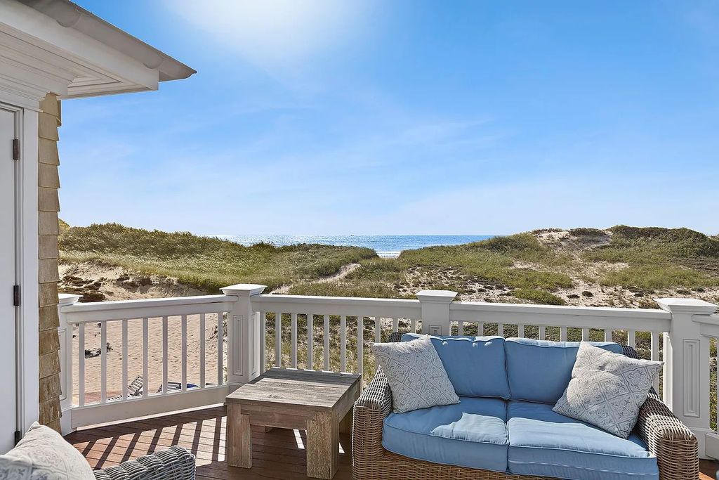 The Estate in Amagansett is a luxurious home capturing the breathtaking views at every turn, now available for sale. This home located at 2056 Montauk Hwy, Amagansett, New York