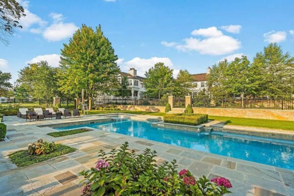 Very Private Oasis in River Hills, WI Built for Entertaining on Market ...