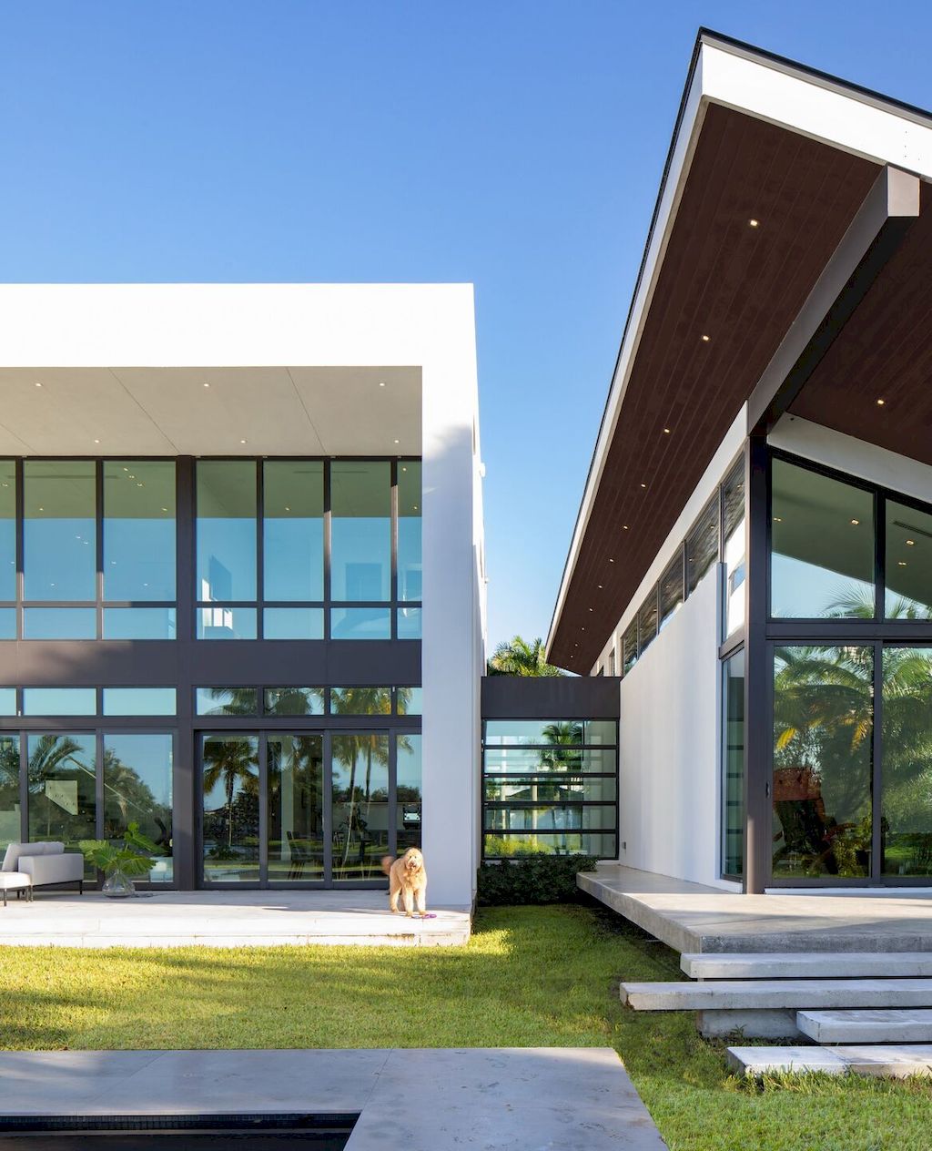 Windmill Ranches House in Florida by SDH Studio Architecture + Design