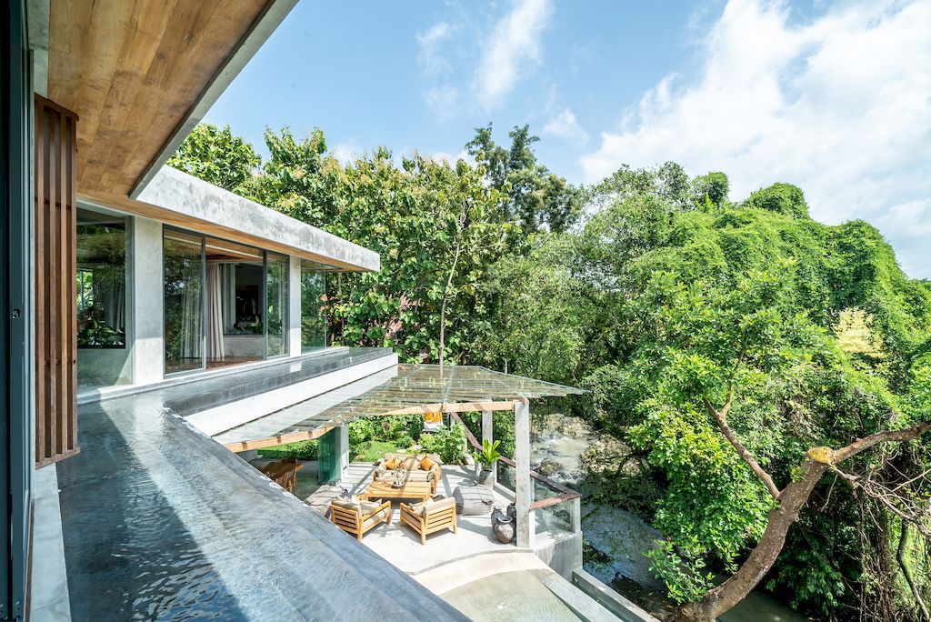 BPE House, blend of sustainable living and nature by Bali Gedeg Builders