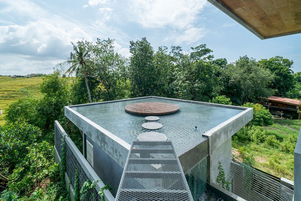 BPE House, blend of sustainable living and nature by Bali Gedeg Builders