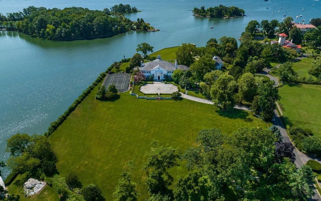 The Estates in Greenwich is a significant waterfront estates with breathtaking water views from sunrise to sunset, now available for sale. This home located at 21 Vista Dr, Greenwich, Connecticut