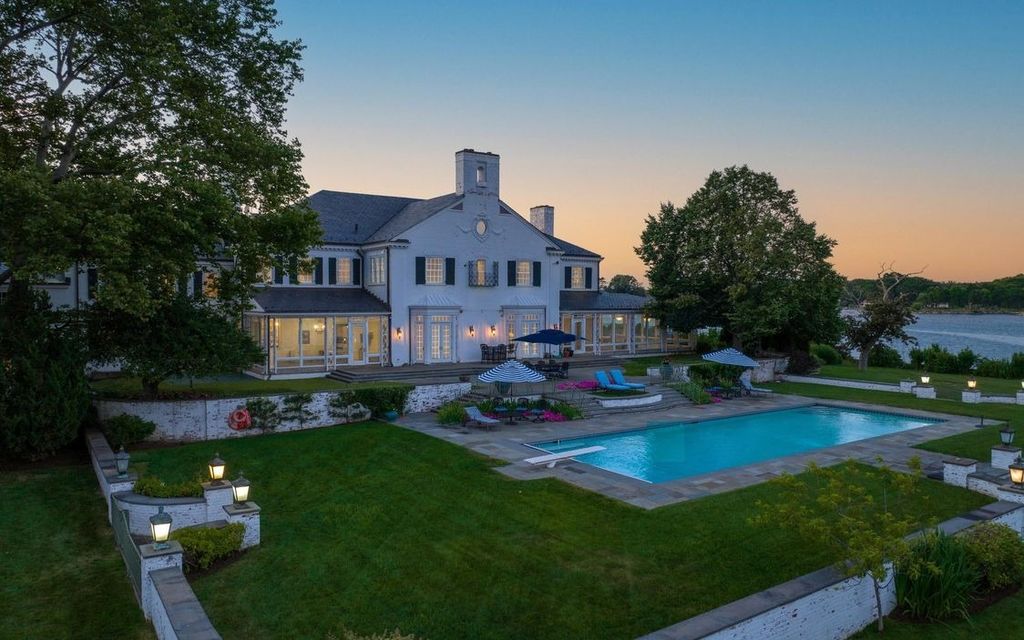 The Estates in Greenwich is a significant waterfront estates with breathtaking water views from sunrise to sunset, now available for sale. This home located at 21 Vista Dr, Greenwich, Connecticut