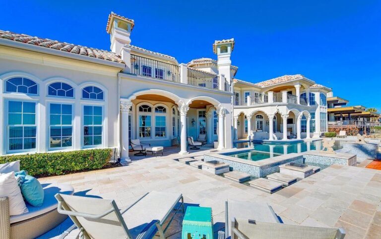 Experience The Oceanfront Reference: Experience The Epitome Of Luxury Living With Stunning Oceanfront Estate