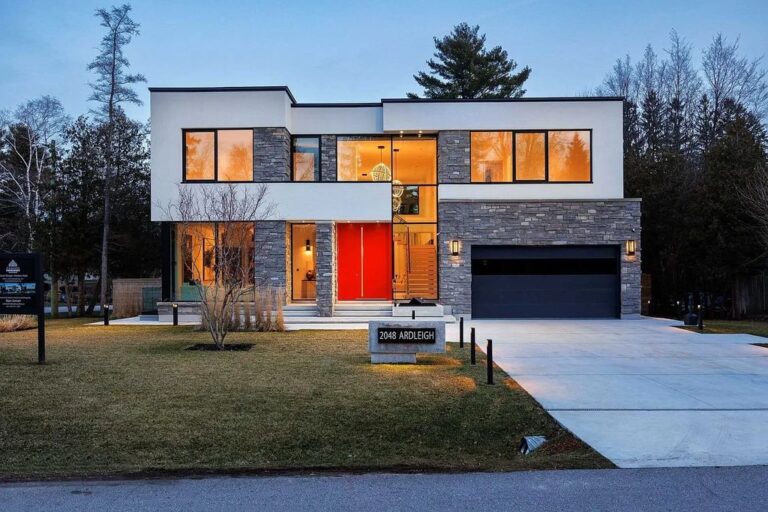 Exquisite Craftsmanship, Refinement And Modern Flare, Residence in Ontario Listing for C$8,888,888