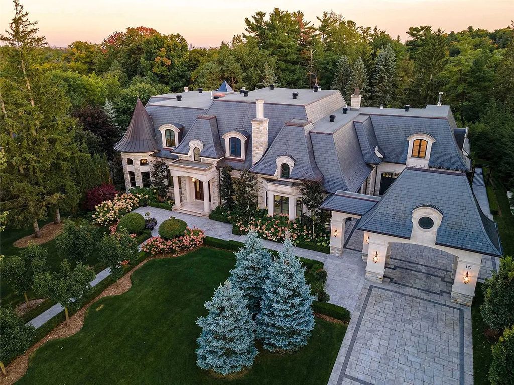 The Home in Ontario is an ideal home for those who value true luxury and ultimate convenience, now available for sale. This home located at 121 Rebecca Ct, Vaughan, ON L6A 1G2, Canada