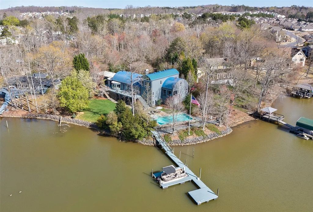 For $3.2M, This is Your Chance to Own Lakefront Property with Bauhaus-style Architecture in Charlotte, NC