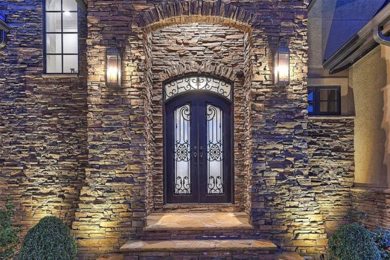 Stunning Waterfront Living in This Lakeside Retreat in Cornelius, North