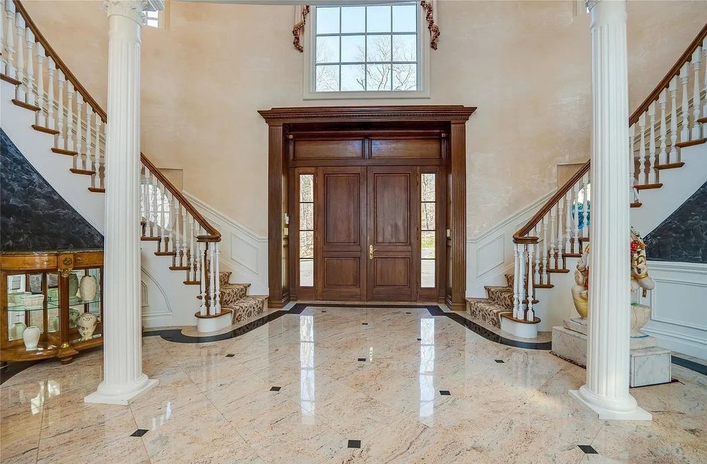Magnificent $5.5M Brick Colonial with Top-Notch Entertaining Amenities in Old Westbury, NY