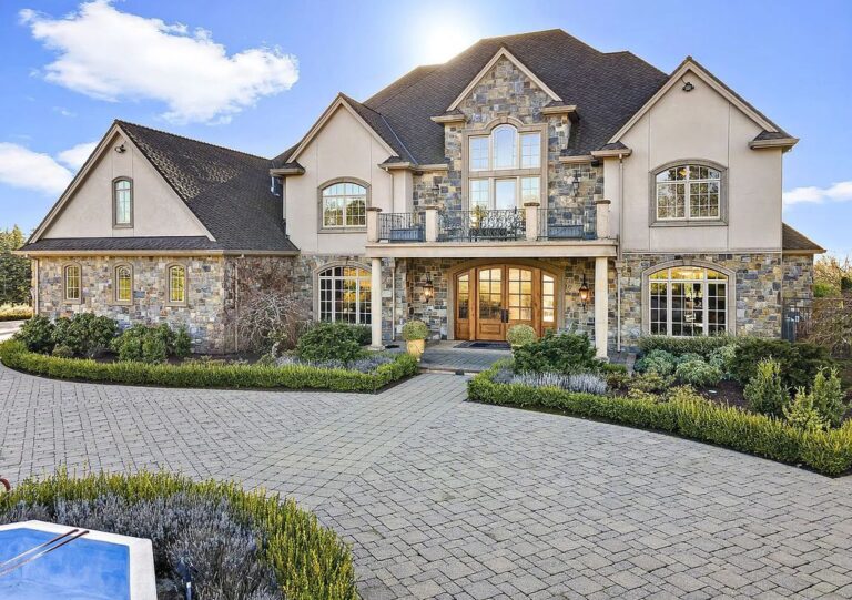Opulent yet Timeless, this One-of-a-kind Luxury Estate in Portland, OR Built with Superior Craftsmanship Hits Market for $4.195M