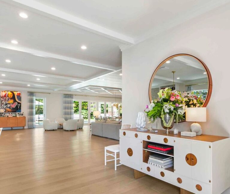 Stunning 8 Million Luxury Home in Equestrian Club Estates, Wellington