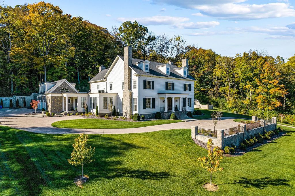 This $10M Beautiful Estate in Nashville, TN  Exudes all the Quintessential Graces and Charms