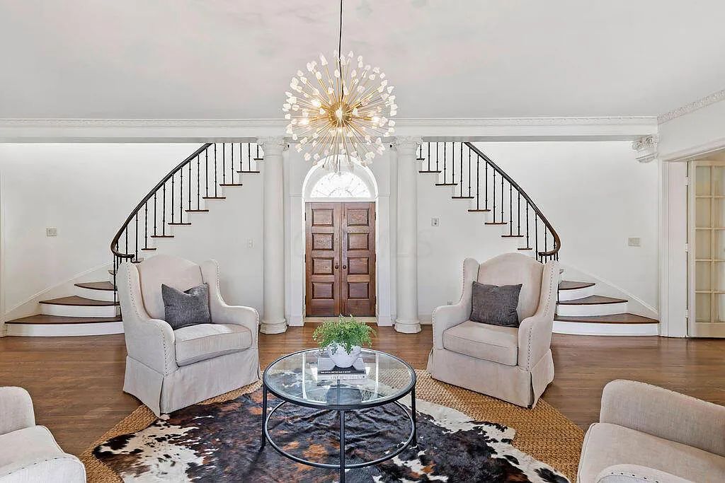 The Estate in Bexley is a luxurious home located on a picturesque setting with beautiful entryway now available for sale. This home located at 333 N Parkview Ave, Bexley, Ohio; offering 08 bedrooms and 09 bathrooms with 12,861 square feet of living spaces.