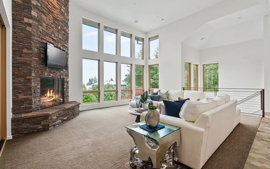 The Estate in Lake Oswego is a luxurious home offering every amenity for an effortless indoor-to-outdoor entertaining now available for sale. This home located at 1611 Leslie Ln, Lake Oswego, Oregon; offering 05 bedrooms and 07 bathrooms with 6,979 square feet of living spaces. 