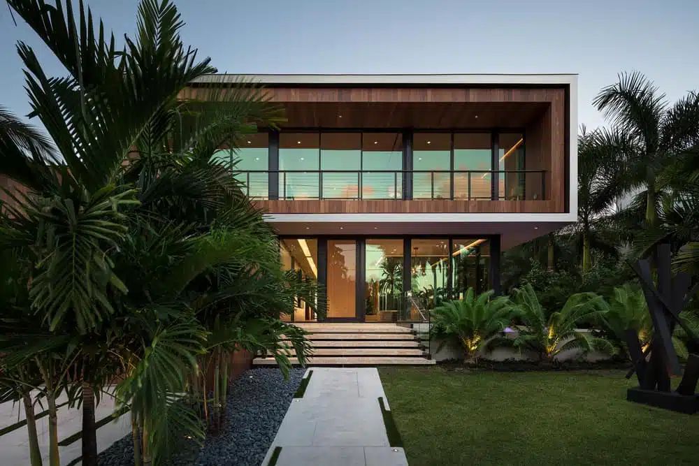 Tropical Modern Residence, Geometric Design by Choeff Levy Fischman