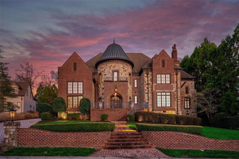 Welcome to This $3.199M Modern, Luxurious, European Masterpiece in Charlotte, North Carolina