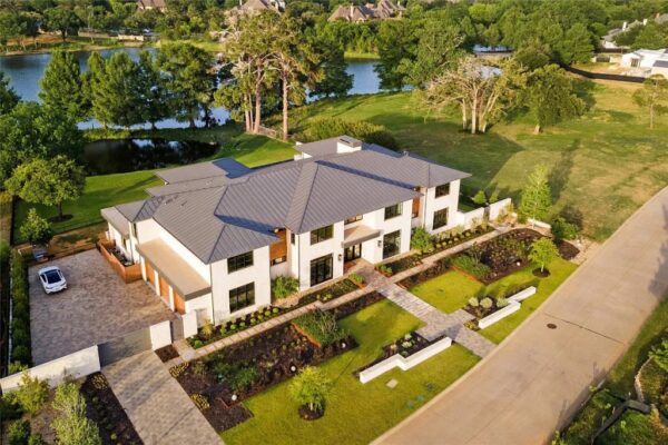 Enjoying the Ultimate Home in Westlake with Serene Waterfront Views ...