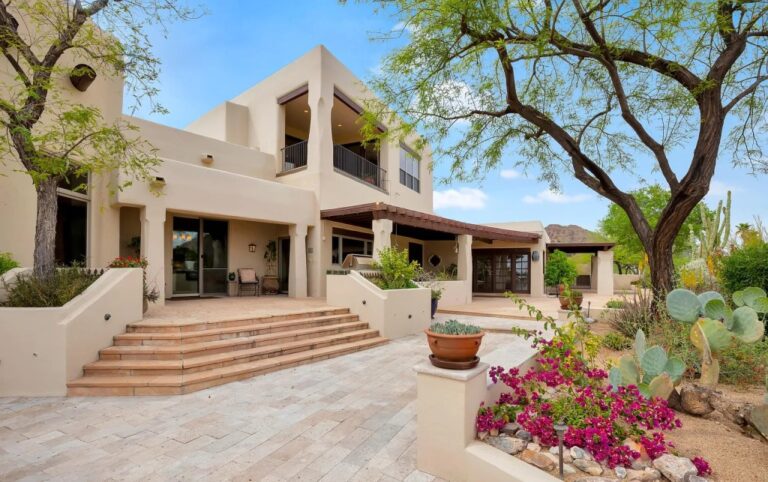 Explore the Beauty of Arizona With Spectacular Home in Paradise Valley Enhanced By Astonishing Sweeping Views Is Available for $5,000,000