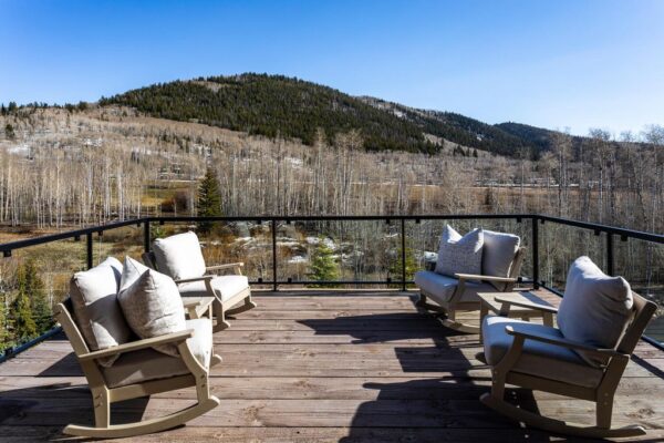 Off-the-Grid Luxury Mountain Estate on 49 Acres with National Forest ...