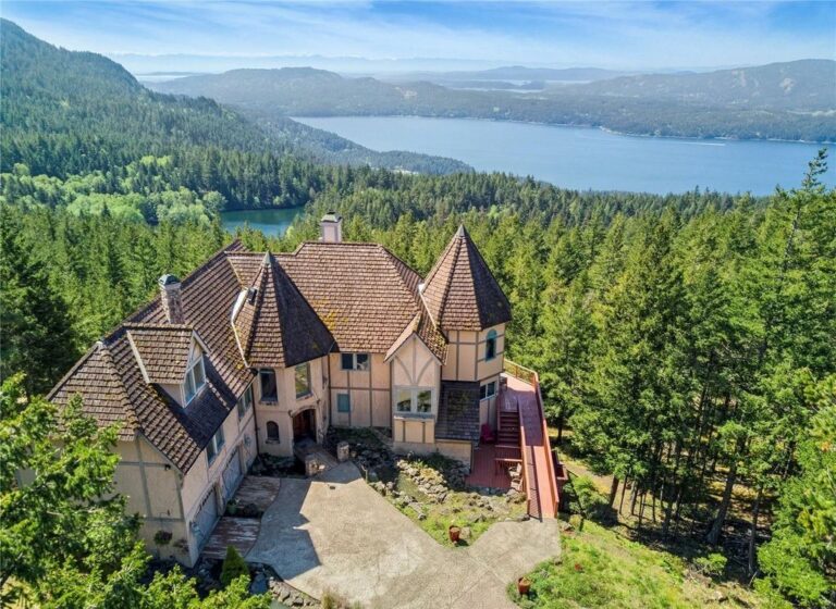 Breathtaking Hilltop Retreat with Stunning Island Views in Orcas Island,  WA – Listed at $5.3M – Perfect for Nature Lovers and Tranquil Living