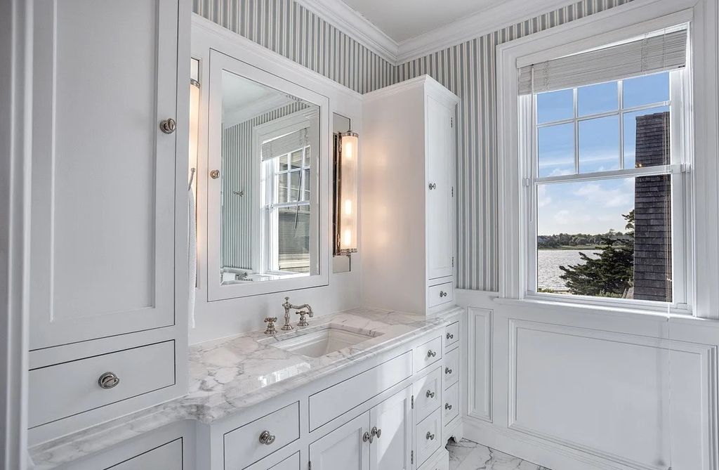 Entertain in Style: Westhampton, NY Estate's Top-of-the-Line Amenities Priced at $22M