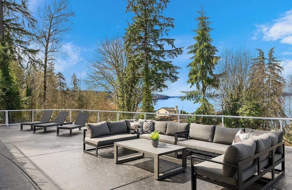 Exceptional Des Moines, WA Residence: A Private Oasis with Stunning Views, Timeless Style, and a Price of $2.995M