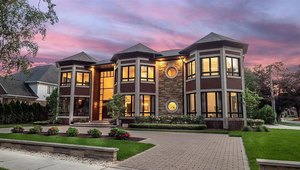 Experience Upscale Living in this $3,199,999 Award-Winning Luxury Home in Birmingham, MI