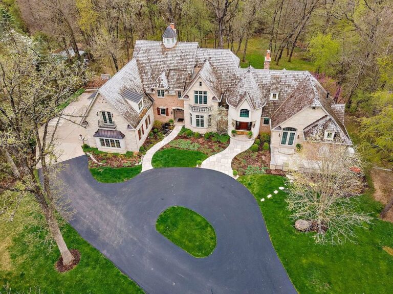 Impeccably Designed and Constructed Barrington, IL Property with High-End Features – Asking $2.375M