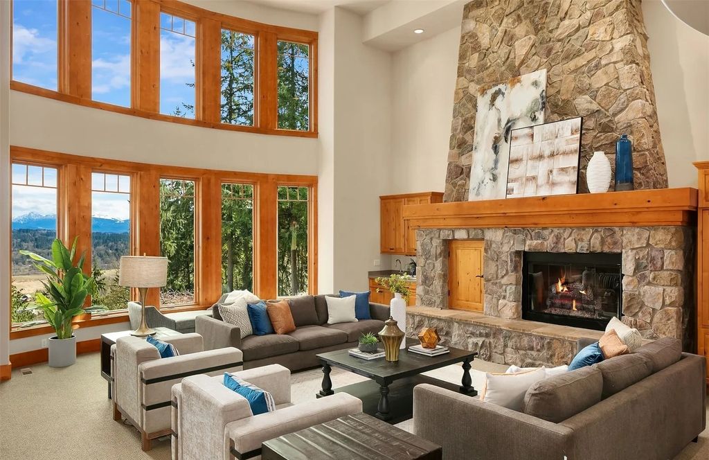 Listing for $3.349M, This Home Expertly Designed to Showcase Breathtaking Valley and Mountain Views in Woodinville, WA