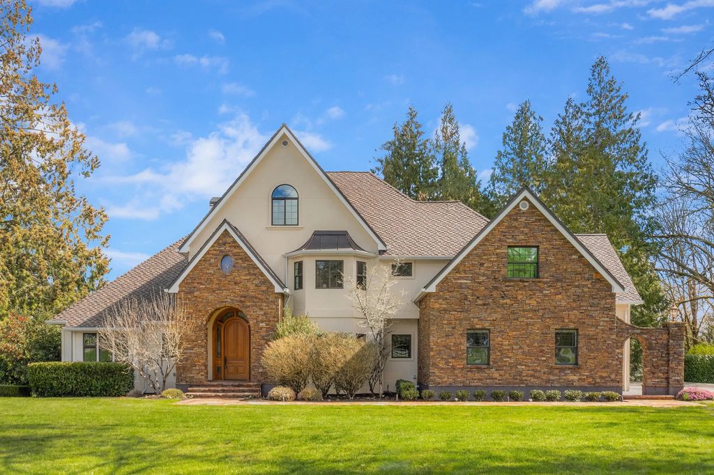Luxury Meets Seclusion Your Dream $3.123M Home in Peaceful Snohomish, WA - A Haven of Privacy and Elegance