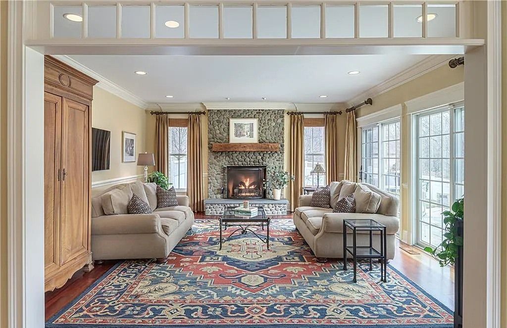 Magnificent Colonial-Style Residence in Ridgefield, CT with a Resort-Like Ambience for Sale at $2.895M
