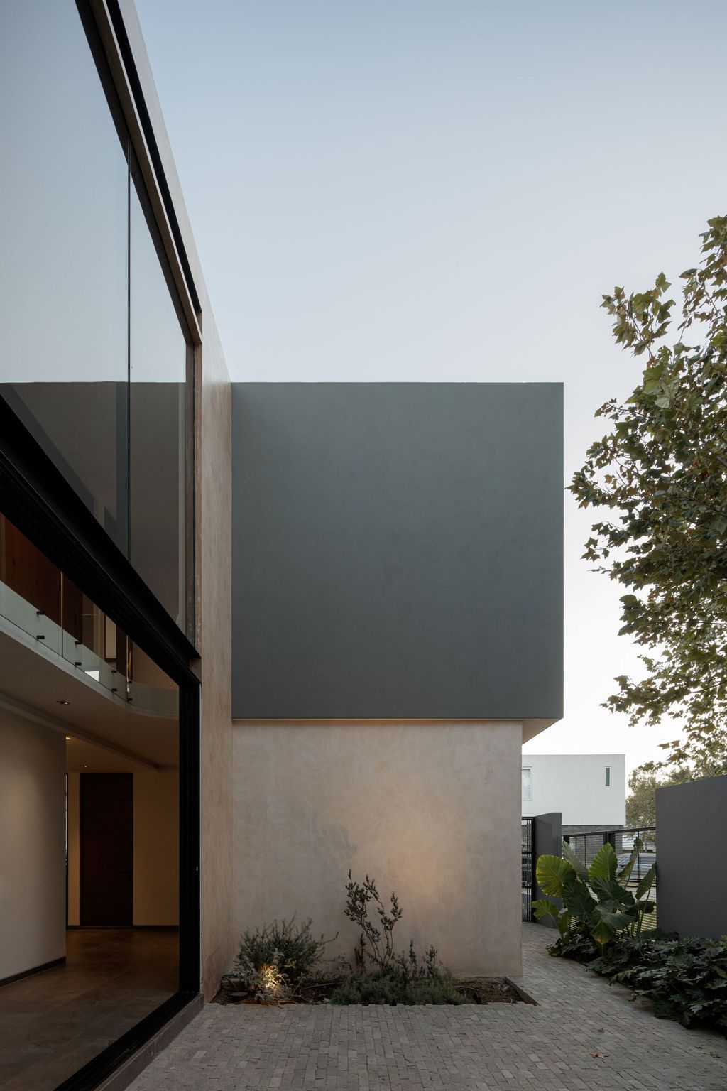 Mitica House, Modern and Minimalistic Project in Mexico by ArquiPartners