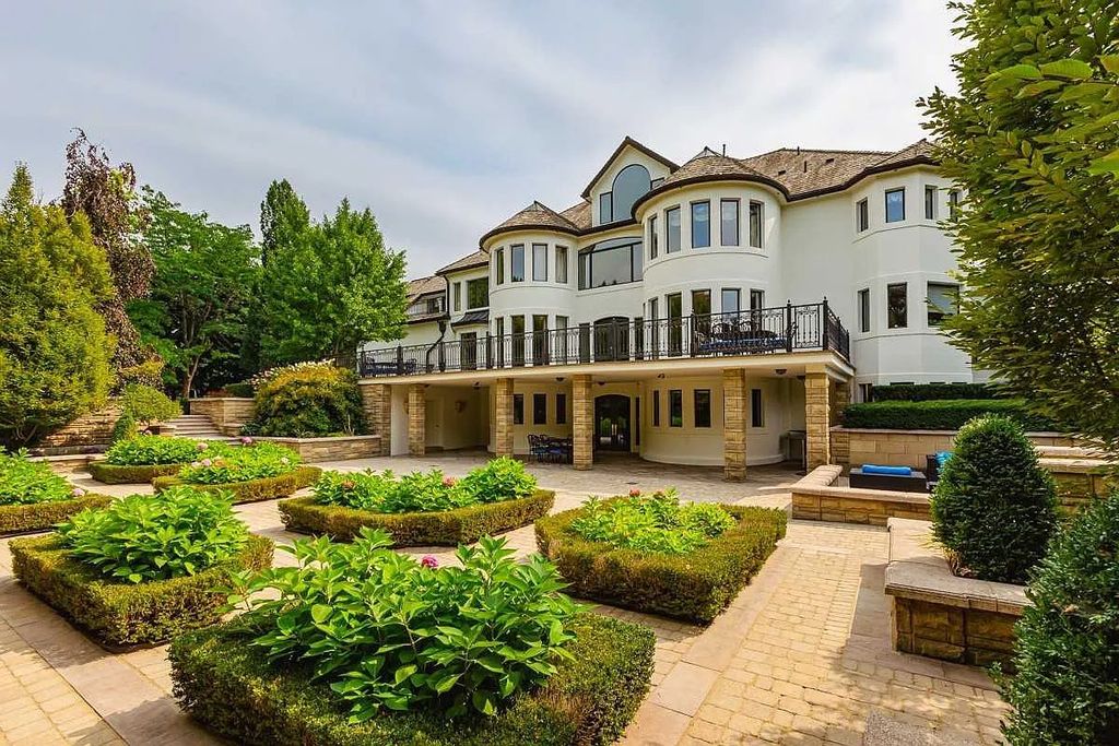 One-of-a-Kind Grand Custom-Built Mansion in Ontario with Unparalleled Craftsmanship Listed at C$11,995,000