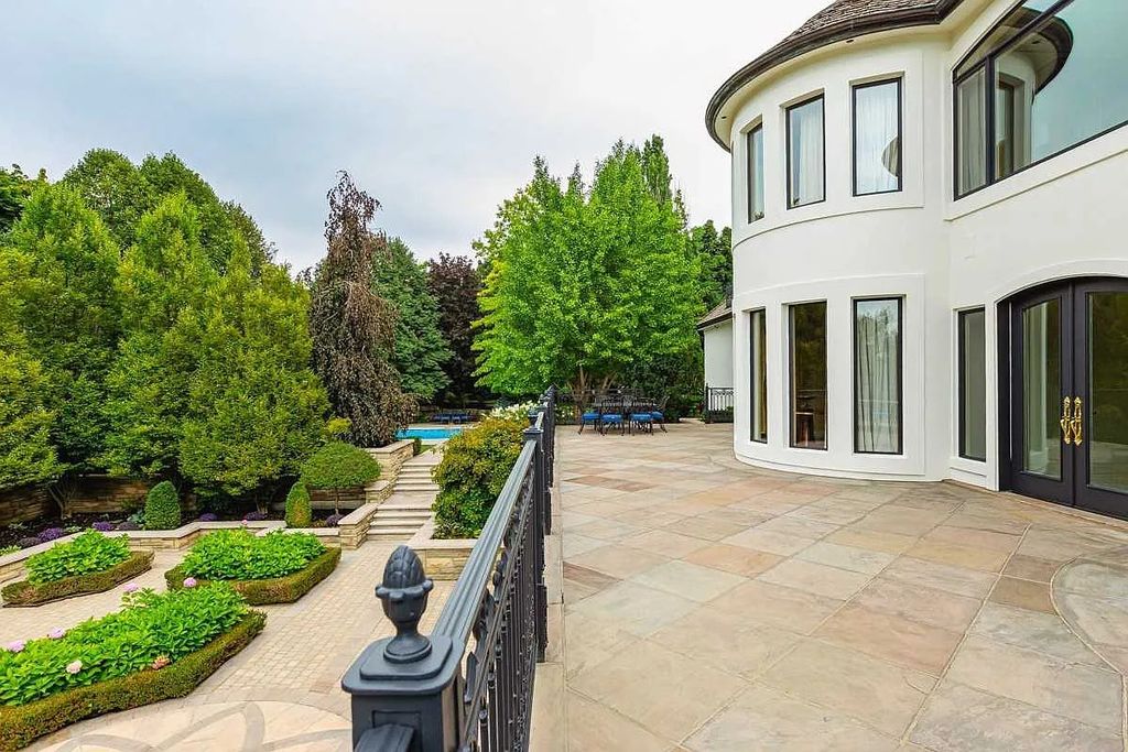 One-of-a-Kind Grand Custom-Built Mansion in Ontario with Unparalleled Craftsmanship Listed at C$11,995,000