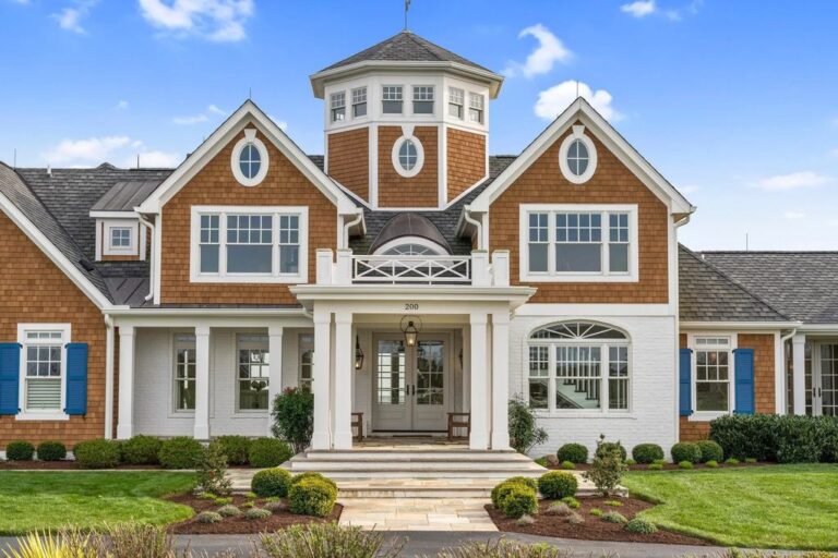 Stunning Waterfront Retreat in Stevensville, Maryland Boasts Awe