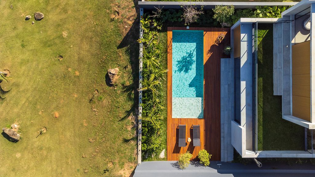 Two Squares House, Elegant House in Brazil by 24 7 Arquitetura