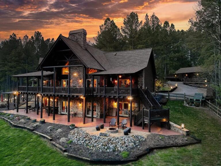 Unwind in Your Own Private Mountain Haven – Murphy, NC Lodge on 4 Acres – $2.85M – A Slice of Paradise