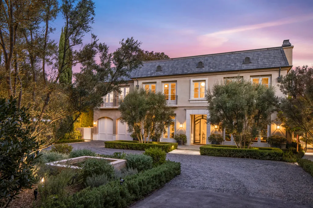 12770 S Bristol Circle Home in Los Angeles, California. Welcome to Bristol Chateau, a stunning classical residence designed by Studio William Hefner in the prestigious Brentwood Park neighborhood. This remarkable estate presents a seamless blend of traditional and contemporary styles. With meticulous attention to detail, Hefner has transformed this French chateau-inspired property into a truly exceptional living space.