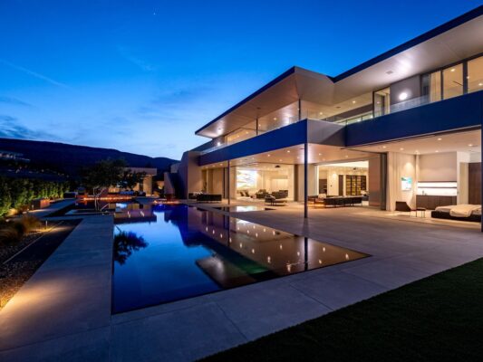 Stunning Las Vegas Estate with Modern Minimalist Design and Luxurious ...